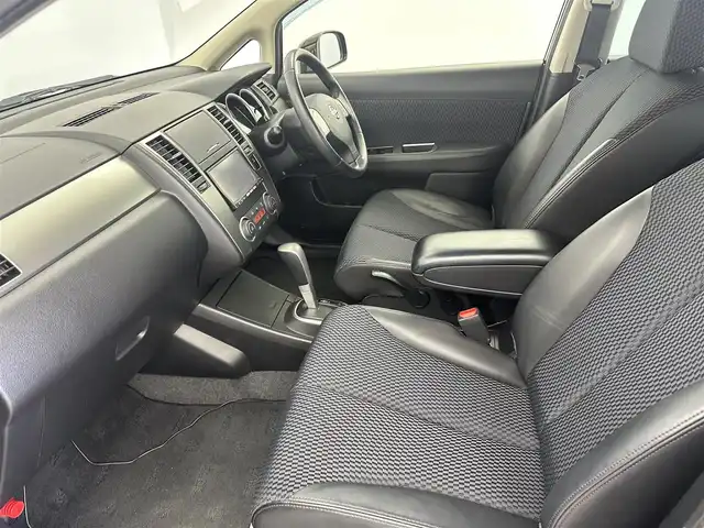 日産 ティーダ 15M SV +プラズマ 愛知県 2012(平24)年 7.8万km ビターショコラ 純正ナビ　/（フルセグ/BT/CD/DVD）　/15インチTiradoアルミホイール　/純正アルミ付きサマータイヤ有り/ドライブレコーダー　/ビルトインETC　/純正フロアマット　/LEDライト　/ハーフレザーシート　/オートライト　/ABS
