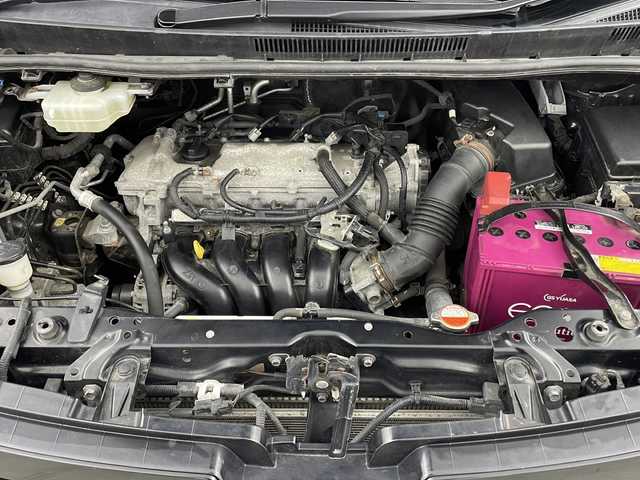トヨタ ヴォクシー ZS 煌 新潟県 2016(平28)年 13.1万km ブラック 4WD/トヨタセーフティセンス/純正SDナビ/(AM/FM/CD/SD/フルセグ/Bluetooth)/バックモニター/両側パワースライドドア/LEDオートライト/純正アルミホイール付夏タイヤ積込/(205/60/R16/6mm)/純正フロアマット/ドアバイザー/スマートキー/ETC