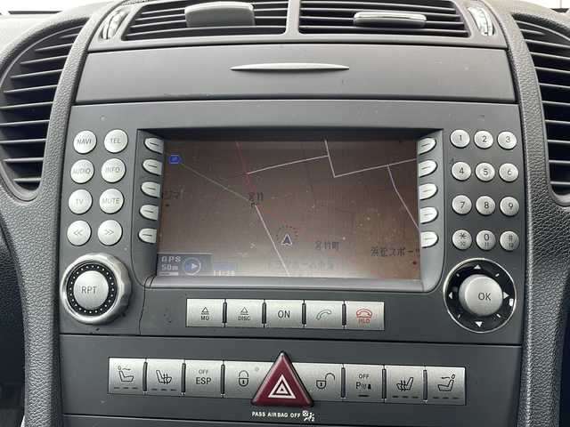 メルセデス・ベンツ ＳＬＫ３５０ 静岡県 2007(平19)年 4.9万km イリジウムシルバー 純正ナビ/バックカメラ/純正アルミホイール/リモコンキー/ETC/黒革シート/シートヒーター/パワーシート/エアスカーフ/パークトロニック/クルーズコントロール/harman/karodn