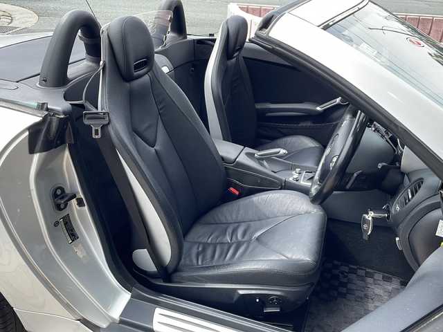 メルセデス・ベンツ ＳＬＫ３５０ 静岡県 2007(平19)年 4.9万km イリジウムシルバー 純正ナビ/バックカメラ/純正アルミホイール/リモコンキー/ETC/黒革シート/シートヒーター/パワーシート/エアスカーフ/パークトロニック/クルーズコントロール/harman/karodn