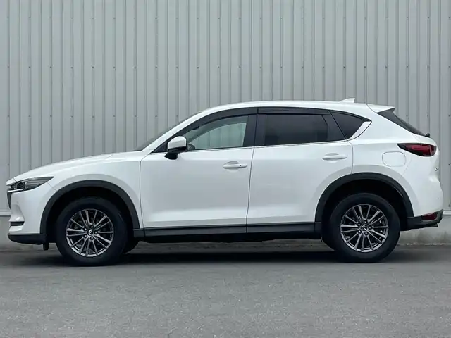 マツダ ＣＸ－５ XD 神奈川県 2019(平31)年 5.7万km スノーフレイクホワイトパールマイカ 純正メーカーナビ/CD/FM/AM/Bluetooth/全方位モニター/レーンキープアシスト/衝突軽減被害システム/トラクションコントロールシステム/LEDヘッドライト/AUTOライト/本革ステアリング/ステアリングスイッチ/LEDヘッドライト/ドアバイザー/フロアマット/プッシュスタート/スマートキー/ETC