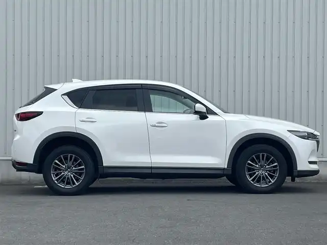 マツダ ＣＸ－５ XD 神奈川県 2019(平31)年 5.7万km スノーフレイクホワイトパールマイカ 純正メーカーナビ/CD/FM/AM/Bluetooth/全方位モニター/レーンキープアシスト/衝突軽減被害システム/トラクションコントロールシステム/LEDヘッドライト/AUTOライト/本革ステアリング/ステアリングスイッチ/LEDヘッドライト/ドアバイザー/フロアマット/プッシュスタート/スマートキー/ETC