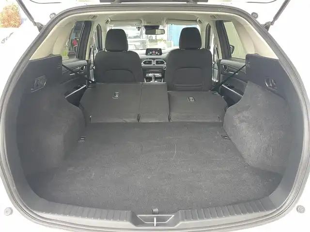 マツダ ＣＸ－５ XD 神奈川県 2019(平31)年 5.7万km スノーフレイクホワイトパールマイカ 純正メーカーナビ/CD/FM/AM/Bluetooth/全方位モニター/レーンキープアシスト/衝突軽減被害システム/トラクションコントロールシステム/LEDヘッドライト/AUTOライト/本革ステアリング/ステアリングスイッチ/LEDヘッドライト/ドアバイザー/フロアマット/プッシュスタート/スマートキー/ETC