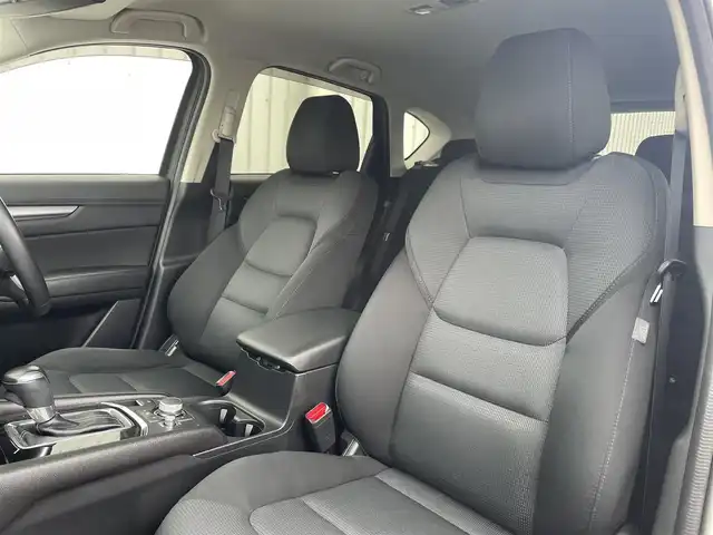 マツダ ＣＸ－５ XD 神奈川県 2019(平31)年 5.7万km スノーフレイクホワイトパールマイカ 純正メーカーナビ/CD/FM/AM/Bluetooth/全方位モニター/レーンキープアシスト/衝突軽減被害システム/トラクションコントロールシステム/LEDヘッドライト/AUTOライト/本革ステアリング/ステアリングスイッチ/LEDヘッドライト/ドアバイザー/フロアマット/プッシュスタート/スマートキー/ETC