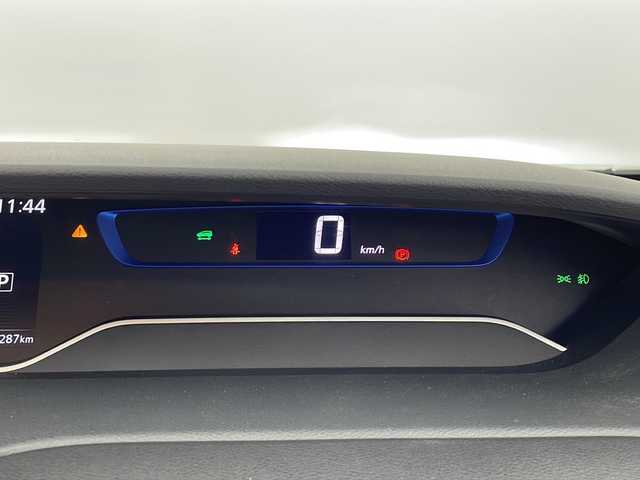 日産 セレナ e－パワー ハイウェイスター V 鹿児島県 2020(令2)年 3万km ブリリアントホワイトパール 純正10インチSDナビMM520D-L/(BT/CD/DVD/AM/FM/フルセグTV)/プロパイロット/アラウンドビューモニター/パーキングアシスト/アイドリングストップ/純正フリップダウンモニター/バックカメラ/純正ナビ連動型ドライブレコーダー（前方）/3列シート/両側パワースライドドア/純正16インチアルミホイール/前後コーナーセンサー/レーンキープアシスト/純正LEDヘッドライト/電動パーキングブレーキ/オートホールド/スペアキー/取扱説明書