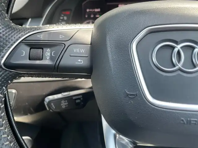 アウディ Ｑ７ 石川県 2018(平30)年 6.8万km 白 4WD/純正メモリナビ/（BT/FM/AM/フルセグTV)/全周囲カメラ/パワーシート/黒レザーシート/1列目2二列目シートヒーター/ステアリングスイッチ/パドルシフト/マトリクスLEDオードヘッドライト/純正ブラックエンブレム/バーチャルコックピット/前後ドライブレコーダー/ETC2.0