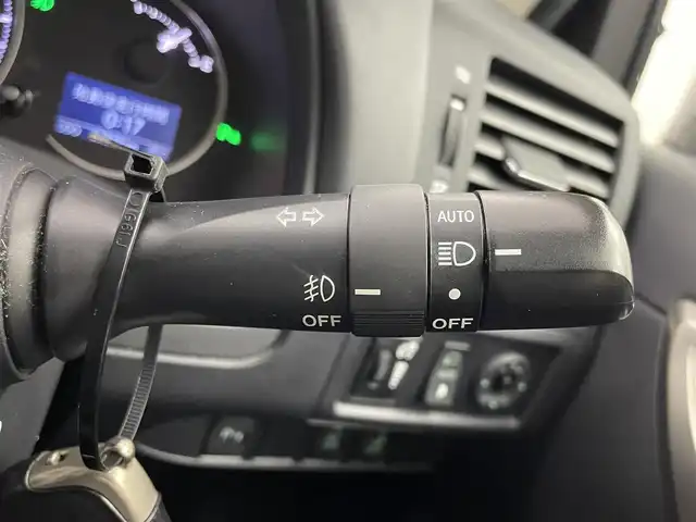 レクサス ＣＴ 200h バージョンC 埼玉県 2014(平26)年 5.8万km マーキュリーグレーマイカ 純正ナビ　/ フルセグ BT CD DVD/レーダークルーズコントロール　/クリアランスソナー /パドルシフト　/バックモニター　　/前席パワーシート　/運転席メモリーシート　/前席シートヒーター　/ドライブレコーダー　/ETC/LEDオートライト