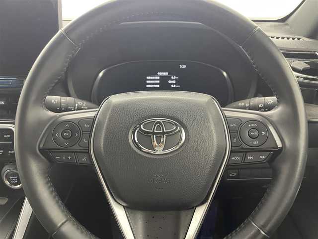 トヨタ ハリアー G 熊本県 2023(令5)年 3.5万km ブラック 純正12.3インチナビ（ＡｐｐｌＣａｒＰｌａｙ・ＡｎｄｒｏｉｄＡｕｔｏ・ＵＳＢ・ＢＴ・フルセグ）/デジタルインナーミラー録画機能付き　/バックカメラ　/ビルトインETC2.0　/モデリスタエアロ（Ｆ・Ｓ・Ｒ）/運転席パワーシート/パワーバックドア/トヨタセーフティーセンス/・プリクラッシュセーフティ/・レーンキープアシスト/・ロードサインアシスト/・駐車時支援パーキングサポートシステム/・アダブティブクルーズコントロール/・オートハイビーム/横滑り防止/電動パーキングブレーキ/ブレーキホールド/ハーフレザーシート/社外フロアマット/純正１８インチAW/オートライト/LEDヘッドライト/フォグライト/スマートキー/プッシュスタート