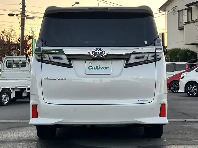 トヨタ ヴェルファイア Z Gエディション 静岡県 2020(令2)年 3.8万km ホワイトパールクリスタルシャイン エンジンスタートボタン/パワーステアリング/パワーウィンドウ/100Ｖ充電/スマートキー/スペアキー1本/Ｗオートエアコン/レーダークルーズコントロール/純正9インチナビ（ＣＤ／ＤＶＤ／ＢＴ／フルセグ）/USB入力端子/ETC2.0/N席電動オットマン/二列目電動オットマン/二列目電動リクライニング/前席パワーシート/電動リアゲート/ドライブレコーダー前後/純正フロアマット/合皮シート/両側パワースライドドア/純正アルミホイール/ABS/横滑り防止装置/コーナーセンサー前後/レーンキープアシスト/盗難防止装置/オートライト/オートマチックハイビーム/三眼LED/W+サイドエアバッグ/カーテンエアバッグ/衝突軽減システム/ステアリングヒーター