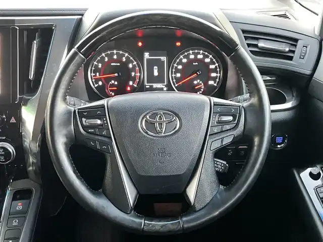 トヨタ ヴェルファイア Z Gエディション 静岡県 2020(令2)年 3.8万km ホワイトパールクリスタルシャイン エンジンスタートボタン/パワーステアリング/パワーウィンドウ/100Ｖ充電/スマートキー/スペアキー1本/Ｗオートエアコン/レーダークルーズコントロール/純正9インチナビ（ＣＤ／ＤＶＤ／ＢＴ／フルセグ）/USB入力端子/ETC2.0/N席電動オットマン/二列目電動オットマン/二列目電動リクライニング/前席パワーシート/電動リアゲート/ドライブレコーダー前後/純正フロアマット/合皮シート/両側パワースライドドア/純正アルミホイール/ABS/横滑り防止装置/コーナーセンサー前後/レーンキープアシスト/盗難防止装置/オートライト/オートマチックハイビーム/三眼LED/W+サイドエアバッグ/カーテンエアバッグ/衝突軽減システム/ステアリングヒーター