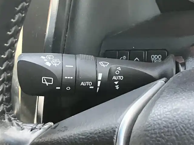 トヨタ ヴェルファイア Z Gエディション 静岡県 2020(令2)年 3.8万km ホワイトパールクリスタルシャイン エンジンスタートボタン/パワーステアリング/パワーウィンドウ/100Ｖ充電/スマートキー/スペアキー1本/Ｗオートエアコン/レーダークルーズコントロール/純正9インチナビ（ＣＤ／ＤＶＤ／ＢＴ／フルセグ）/USB入力端子/ETC2.0/N席電動オットマン/二列目電動オットマン/二列目電動リクライニング/前席パワーシート/電動リアゲート/ドライブレコーダー前後/純正フロアマット/合皮シート/両側パワースライドドア/純正アルミホイール/ABS/横滑り防止装置/コーナーセンサー前後/レーンキープアシスト/盗難防止装置/オートライト/オートマチックハイビーム/三眼LED/W+サイドエアバッグ/カーテンエアバッグ/衝突軽減システム/ステアリングヒーター