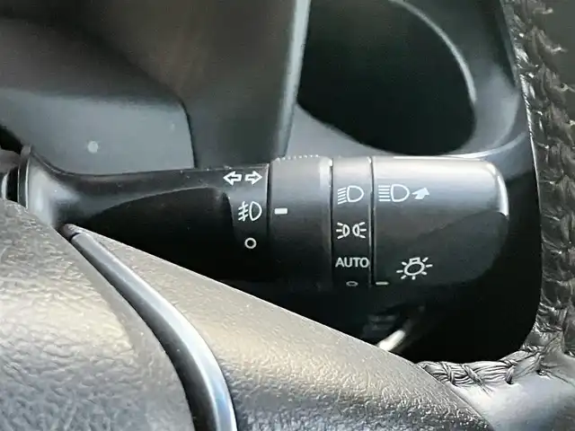 トヨタ ヴェルファイア Z Gエディション 静岡県 2020(令2)年 3.8万km ホワイトパールクリスタルシャイン エンジンスタートボタン/パワーステアリング/パワーウィンドウ/100Ｖ充電/スマートキー/スペアキー1本/Ｗオートエアコン/レーダークルーズコントロール/純正9インチナビ（ＣＤ／ＤＶＤ／ＢＴ／フルセグ）/USB入力端子/ETC2.0/N席電動オットマン/二列目電動オットマン/二列目電動リクライニング/前席パワーシート/電動リアゲート/ドライブレコーダー前後/純正フロアマット/合皮シート/両側パワースライドドア/純正アルミホイール/ABS/横滑り防止装置/コーナーセンサー前後/レーンキープアシスト/盗難防止装置/オートライト/オートマチックハイビーム/三眼LED/W+サイドエアバッグ/カーテンエアバッグ/衝突軽減システム/ステアリングヒーター