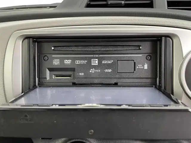 トヨタ ヴィッツ F 道央・札幌 2013(平25)年 5.4万km 緑 ・4WD/・寒冷地仕様/・社外ナビ/・フルセグTV/・CD/DVD再生/・ETC/・電格ミラー/・ドライブレコーダー前後/・リモコンキー/・ヘッドライトレベライザー