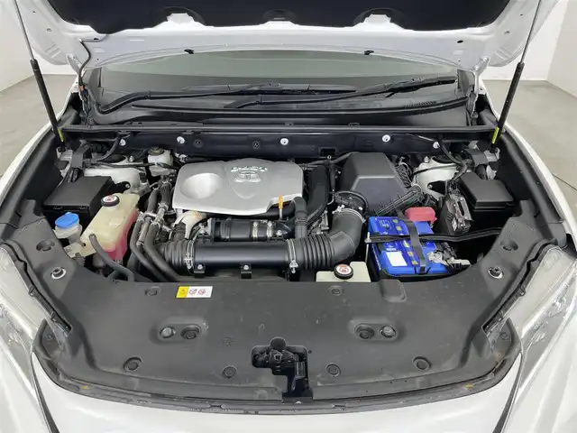 トヨタ ハリアー プログレス 埼玉県 2017(平29)年 3.9万km ホワイトパールクリスタルシャイン ＴＲＤエアロ　パノラマルーフ　メーカーナビ　パノラミックビューモニター　ＪＢＬ　３眼ＬＥＤ　セーフティセンス　レーダークルーズコントロール　ビルトインＥＴＣ　ドライブレコーダー　ＴＲＤマフラー　地デジ