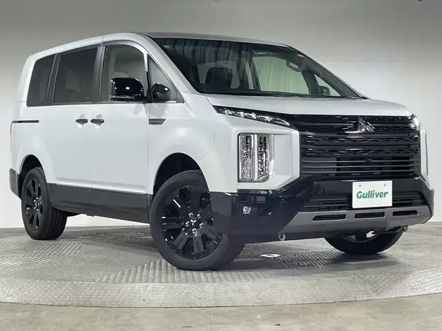 三菱 デリカＤ：５ シャモニー 神奈川県 2025(令7)年 0.1千km パールⅡ 登録済未使用車/オートサイドステップ/4WD/11型ナビ/・BT/フルセグTV/CD/DVD/SD/AUX/HDMI/バックカメラ/e-アシスト/BSM/両側電動スライドドア/革巻きステアリング/ステアリングスイッチ/パドルシフト/ステアリングヒーター/Autoライト/シートヒーター/リアシートヒーター/合皮コンビシート/パワーシート(D)/LEDヘッドライト/フォグランプ/自動防眩ミラー/二列目キャプテンシート/アルミペダル/電動格納ミラー/ウィンカーミラー/スマートキー/プッシュスタートボタン/スペアキー/純正18インチアルミホイール/純正フロアマット