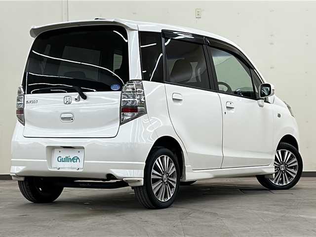 ホンダ ライフ ディーバ ターボパッケージ 道央・札幌 2012(平24)年 2.6万km プレミアムホワイトパール /4WD//純正ディスプレイオーディオ/（CD/DVD/SD/AM/FM）//ステアリングリモコン//ETC//ヒーテッドミラー//スペアキー//エンジンスターター//フォグライト//バックカメラ//リアスポイラー//ターボ車//純正14インチAW