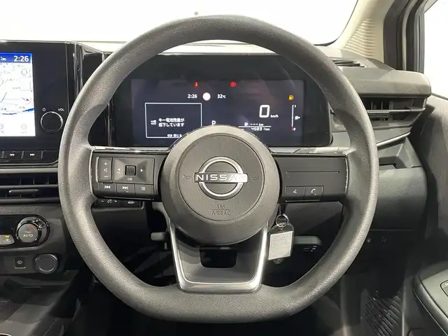 日産 ノート X 愛知県 2021(令3)年 4.6万km ピュアホワイトパール 純正9インチナビ/（Bluetooth/AM/FM/フルセグTV/Carplay）/衝突軽減ブレーキ/アランドビューモニター/レーダークルーズコントロール/ビルトインETC2.0/LEDヘッドライト/オートマチックハイビーム/ドライブレコーダー/ワイヤレス充電/ブラインドスポットモニター/コーナーセンサー/HDMI接続/スマートキー/純正16インチAW/アイドリングストップ