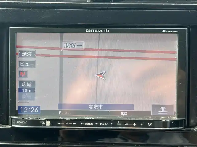 トヨタ プリウス Sセーフティプラス 岡山県 2017(平29)年 17.2万km ホワイトパールクリスタルシャイン 登録時走行距離171701km/サンルーフ/純正フロントエアロ/15インチモデリスタAW/社外ナビ/フルセグTV(AM/FM/CD/DVD/BT)/バックカメラ/ビルトインETC/ドライブレコーダー/トヨタセーフティセンス/・ブラインドスポットモニター/・プリクラッシュセーフティ/・アダプティブクルーズコントロール/・レーンディパーチャアラート/・オートマチックハイビーム/・ヘッドアップディスプレイ/・パーキングアシスト/横滑り防止装置/純正フロアマット/レザーシート/ASSURAレーダー探知機
