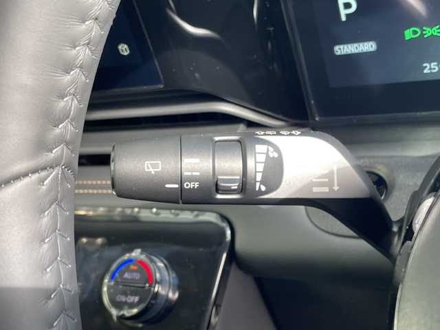 日産 セレナ e－パワー ハイウェイスター V 愛知県 2025(令7)年 0.1千km ブリリアントホワイトパール 登録済未使用車/プロパイロット緊急停止支援システム/SOSコール/純正12.3型ディスプレイオーディオナビ/全方位カメラ/両側パワースライドドア/レーダークルーズコントロール/バックカメラ/ハンズフリースライドドア/コーナーセンサー/純正アルミホイール/ETC2.0/ブラインドスポットモニター/LEDヘッドライト/インテリジェントミラー/リアオートエアコン/オートマチックハイビーム/ワイヤレス充電機/ドライブレコーダー/衝突軽減システム/フルセグ/Bluetooth/ステアリングスイッチ/スマートキー/プッシュスタート