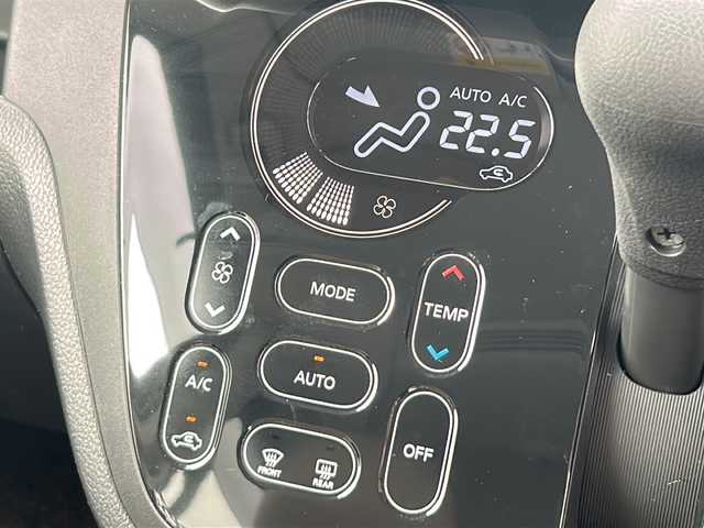 日産 デイズ ルークス ハイウェイスター Gターボ 長野県 2018(平30)年 2.7万km ブラック ターボ/７インチ純正ナビ/Bluetooth Audio/両側パワースライド/ＥＴＣ/全周囲カメラ/バックカメラ/クルーズコントロール/コーナーセンサー前後/ステアリングスイッチ/純正フロアマット/プッシュスタート/ＬＥＤヘッドライト/オートライト/オートマチックハイビーム/フォグランプ/ドアバイザー/スマートキー/後席ロールサンシェード/後席用テーブル ドリンクホルダー/横滑り防止機能/盗難防止機能