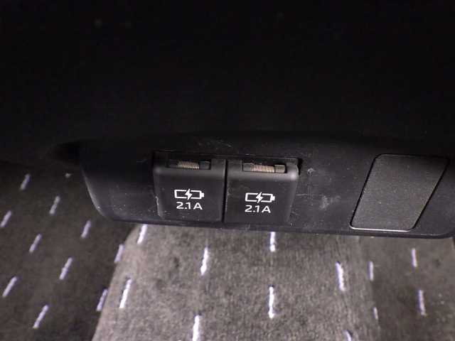 トヨタ シエンタ G 千葉県 2020(令2)年 5.2万km ホワイトパールクリスタルシャイン Toyota Safety Sense/・プリクラッシュセーフティ/・レーンディパーチャーアラート/・オートハイビーム/両側パワースライドドア/純正SDナビ/地デジTV/【DVD/CD再生機能　Bluetooth接続】/バックカメラ/ドライブレコーダー（前後撮影）/革巻きステアリング/ETC/HIDヘッドライト/ウインカーミラー/フロントコーナーセンサー/スマートキー