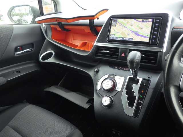 トヨタ シエンタ G 千葉県 2020(令2)年 5.2万km ホワイトパールクリスタルシャイン Toyota Safety Sense/・プリクラッシュセーフティ/・レーンディパーチャーアラート/・オートハイビーム/両側パワースライドドア/純正SDナビ/地デジTV/【DVD/CD再生機能　Bluetooth接続】/バックカメラ/ドライブレコーダー（前後撮影）/革巻きステアリング/ETC/HIDヘッドライト/ウインカーミラー/フロントコーナーセンサー/スマートキー