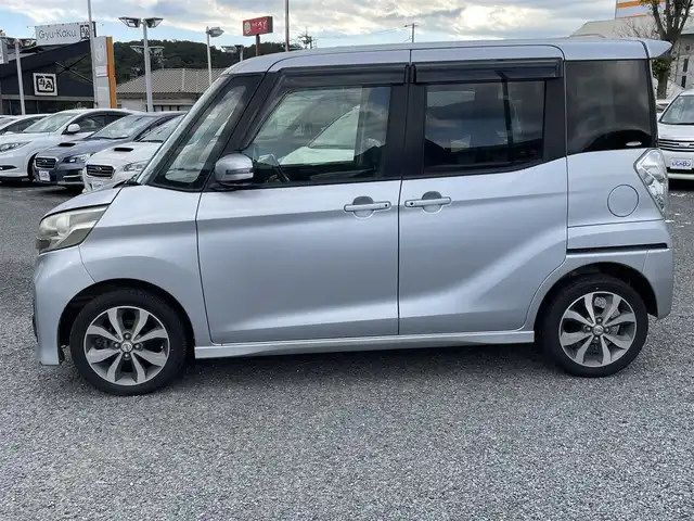 日産 デイズ ルークス ハイウェイスターX Gパッケージ 神奈川県 2014(平26)年 11.4万km クールシルバー (株)IDOMが運営する【じしゃロン秦野店】の自社ローン対象車両になります。こちらは現金ご利用時の価格です。自社ローンご希望の方は別途その旨お申付け下さい。