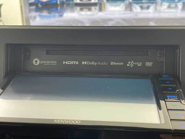 三菱 デリカミニ T プレミアム 岐阜県 2024(令6)年 2.4万km チタニウムグレーメタリック ４WD/ターボ/デジタルインナーミラー/社外ナビ/（CD/DVD/Bluetooth/フルセグ）/全方位カメラ/キックセンサー/両側パワースライドドア/ハーフレザー（シートカバー装着中）/マイパイロット/レーダークルーズコントロール/前方ドライブレコーダー/ビルトインETC/ステアリングヒーター/前席シートヒーター/パドルシフト/スマートキー