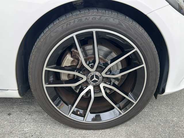 メルセデス・ベンツ Ｃ２００ ステーションワゴンアバンギャルド 和歌山県 2018(平30)年 5.2万km 白 ブルメスターオーディオ　/ステアリングパイロット /純正ＳＤナビ/フルセグTV/Bluetooth/USB入力端子/CD再生機能　/バックカメラ　/禁煙　/前後コーナーセンサー　/ターボ　/ＬＥＤヘッドライト /オートライト/メモリーパワーシート/シートヒーター /レーダークルーズコントロール /レーンキープアシスト/パドルシフト/Wエアバッグ/カーテンエアバッグ/純正AW18インチ/前後純正ドライブレコーダー