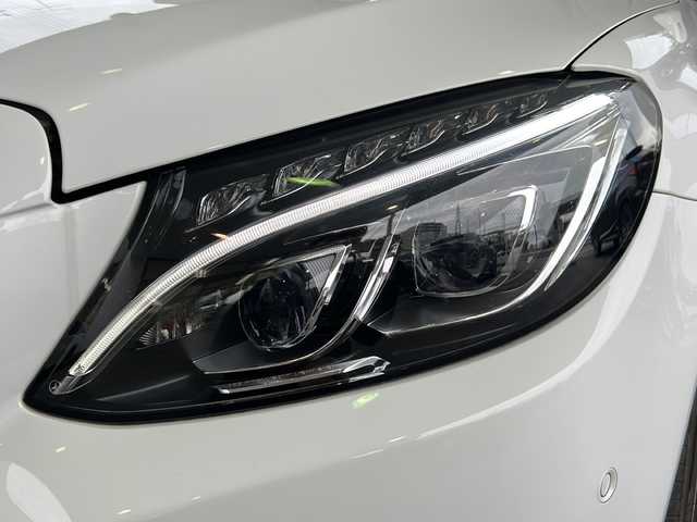 メルセデス・ベンツ Ｃ２００ ステーションワゴンアバンギャルド 和歌山県 2018(平30)年 5.2万km 白 ブルメスターオーディオ　/ステアリングパイロット /純正ＳＤナビ/フルセグTV/Bluetooth/USB入力端子/CD再生機能　/バックカメラ　/禁煙　/前後コーナーセンサー　/ターボ　/ＬＥＤヘッドライト /オートライト/メモリーパワーシート/シートヒーター /レーダークルーズコントロール /レーンキープアシスト/パドルシフト/Wエアバッグ/カーテンエアバッグ/純正AW18インチ/前後純正ドライブレコーダー