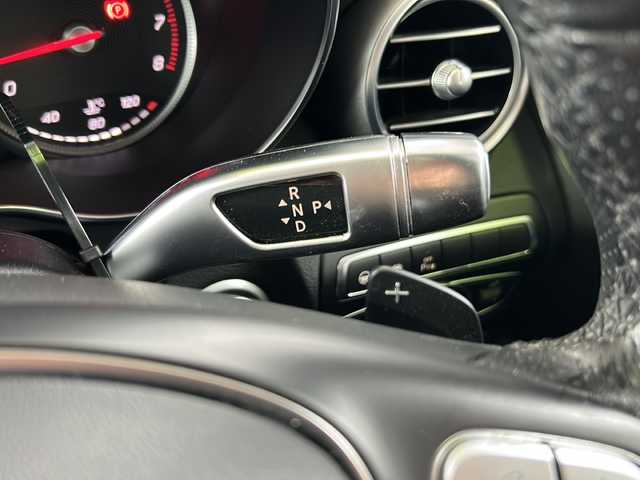 メルセデス・ベンツ Ｃ２００ ステーションワゴンアバンギャルド 和歌山県 2018(平30)年 5.2万km 白 ブルメスターオーディオ　/ステアリングパイロット /純正ＳＤナビ/フルセグTV/Bluetooth/USB入力端子/CD再生機能　/バックカメラ　/禁煙　/前後コーナーセンサー　/ターボ　/ＬＥＤヘッドライト /オートライト/メモリーパワーシート/シートヒーター /レーダークルーズコントロール /レーンキープアシスト/パドルシフト/Wエアバッグ/カーテンエアバッグ/純正AW18インチ/前後純正ドライブレコーダー