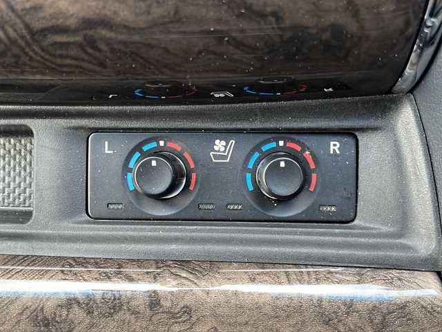 トヨタ アルファードハイブリット エグゼクティブ ラウンジ S 道北・旭川 2020(令2)年 4.5万km ブラック /4WD//禁煙車//JBLサウンド//モデリスタ19インチアルミホイール//純正ディスプレイオーディオナビ機能付き//CD/DVD/BD/SD/MSV/BT/USB/フルセグ//パノラミックビューモニター//13.3型リアエンターテイメントシステム//黒革シート//運転席メモリシート//パワーシート//1・2列目シートヒーター//1・2列目エアシート//トヨタセーフティセンス//PCS/ACC/LTA/BSM/RCTA/PKSB/RSA//クリアランスソナー//パーキングアシスト//デジタルインナーミラー//１５００Wコンセント//ステアリングヒーター//オートハイビーム//オートライト//3眼LEDヘッドライト//フォグライト//前後ドライブレコーダー//ビルトインETC2.0//両側パワースライドドア//パワーバックドア//サンシェード//純正フロアマット//オートリトラミラー//オートワイパー//ドアバイザー//保証書//取説