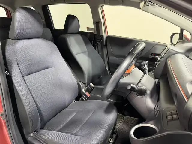 トヨタ シエンタ G 大阪府 2017(平29)年 5.5万km レッドマイカM ナビTV バックカメラ 両側パワースライドドア シートヒーター 衝突軽減ブレーキ レーンアシスト オートハイビーム スマートキー プッシュスタート オートライト LEDヘッドライト ドライブレコーダー ETC