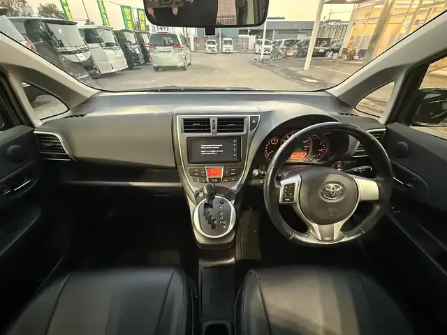 トヨタ ラクティス G スマートストップセレクション 千葉県 2012(平24)年 11.6万km ブラックマイカ 純正SDナビ（NSDD-W61)　地図SD無し/ワンセグ/革調シートカバー（D席破れ有）/ETC/オートライト/HIDヘッドライト/社外15インチアルミホイール/スマートキー