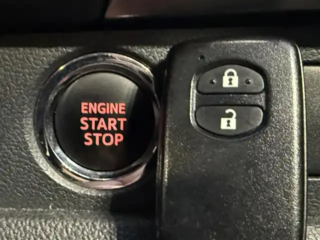 トヨタ ラクティス G スマートストップセレクション 千葉県 2012(平24)年 11.6万km ブラックマイカ 純正SDナビ（NSDD-W61)　地図SD無し/ワンセグ/革調シートカバー（D席破れ有）/ETC/オートライト/HIDヘッドライト/社外15インチアルミホイール/スマートキー