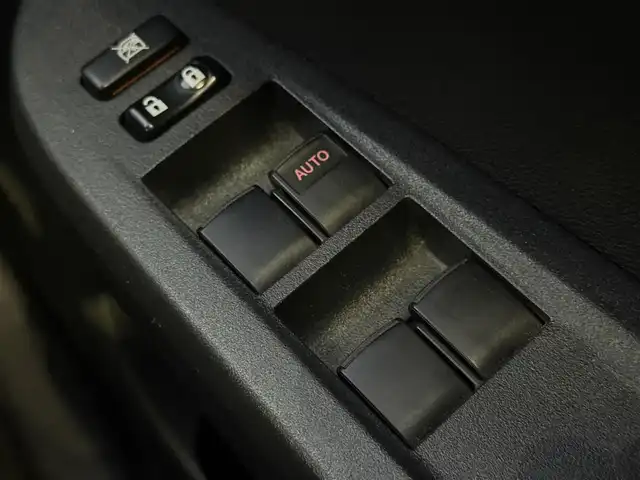 トヨタ ラクティス G スマートストップセレクション 千葉県 2012(平24)年 11.6万km ブラックマイカ 純正SDナビ（NSDD-W61)　地図SD無し/ワンセグ/革調シートカバー（D席破れ有）/ETC/オートライト/HIDヘッドライト/社外15インチアルミホイール/スマートキー