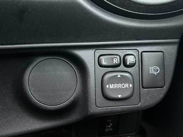 トヨタ アクア 山梨県 2013(平25)年 3.8万km 青 純正ナビ　/純正フロアマット/フルセグ/LEDライト