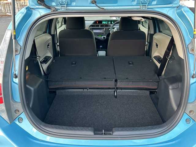 トヨタ アクア 山梨県 2013(平25)年 3.8万km 青 純正ナビ　/純正フロアマット/フルセグ/LEDライト