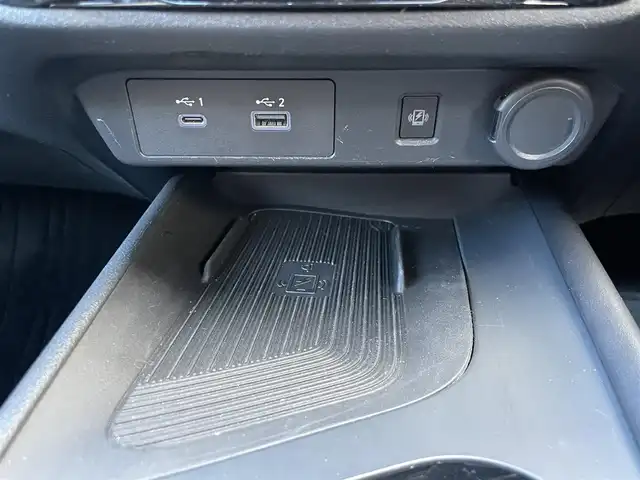 日産 ノート e－パワー X 島根県 2022(令4)年 6.8万km ダークメタルグレー プロパイロット/・レーダークルーズコントロール/・レーンアシスト　/純正９インチメモリナビ　/(AM/FM/フルセグTV/Ｂｌｕｅｔｏｏｔｈ接続)　/全方位／バックカメラ　/ビルトインＥＴＣ2.0　/純正前方ドライブレコーダー　/インテリジェント エマージェンシーブレーキ/アイドリングストップ　/前後コーナーセンサー　/電動パーキングブレーキ/オートハイビーム／ライト/置くだけ充電/純正LEDヘッドライト/純正フロアマット/保証書・取扱説明書（本体＋ナビ）