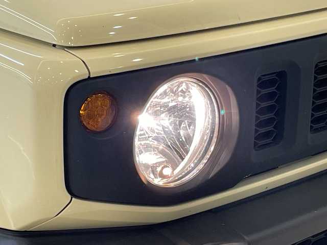 スズキ ジムニー XL 新潟県 2021(令3)年 6万km シフォンアイボリーM 4WD/社外ディスプレイオーディオ/CD/DVD/BT/バックカメラ/衝突被害軽減ブレーキ/レーンキープアシスト/シートヒーター/スマートキー/プッシュスタート/オートライト/オートハイビーム/フォグランプ