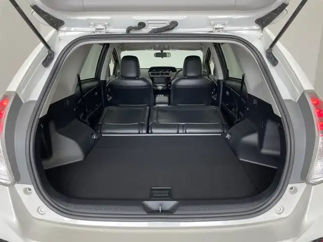 トヨタ プリウス α S ツーリングセレクション G’s 埼玉県 2015(平27)年 5.7万km ホワイトパールクリスタルシャイン 純正メモリーナビ/CD/DVD/Bluetooth/フルセグTV/バックカメラ/LEDオートヘッドライト/LEDイルミネーションビーム/純正大径マフラー/純正18インチAW/G’s専用サスペンション/革巻きステアリング/ハーフレザスポーツーシート/USB/プッシュスタート/スマートキー/ビルトインETC