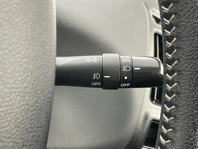 トヨタ プリウス α S ツーリングセレクション G’s 埼玉県 2015(平27)年 5.7万km ホワイトパールクリスタルシャイン 純正メモリーナビ/CD/DVD/Bluetooth/フルセグTV/バックカメラ/LEDオートヘッドライト/LEDイルミネーションビーム/純正大径マフラー/純正18インチAW/G’s専用サスペンション/革巻きステアリング/ハーフレザスポーツーシート/USB/プッシュスタート/スマートキー/ビルトインETC