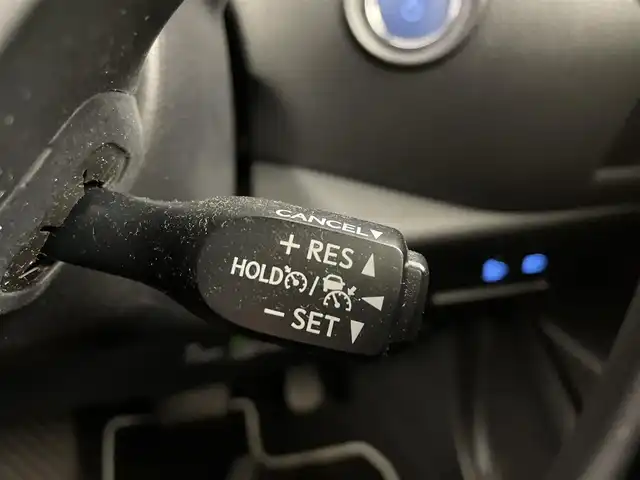 トヨタ Ｃ－ＨＲ G LEDエディション 福岡県 2018(平30)年 2.8万km ブラック/メタルストリームM 純正ナビ　/バックカメラ　/ビルトインＥＴＣ　/前方ドライブレコーダー　/レーダークルーズコントロール　/コーナーセンサー　/衝突被害軽減ブレーキ　/レーンキープ　/ＢＳＭ　/ＲＣＴＡ　/ハーフレザー　/シートヒーター