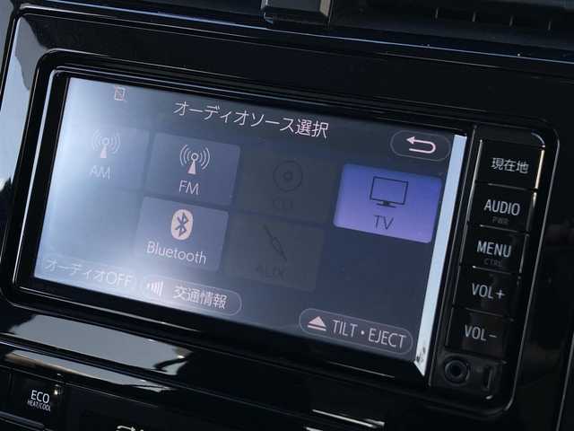 トヨタ プリウス A 茨城県 2016(平28)年 5.8万km パール 純正ナビ/（ＦＭ／ＡＭ／ＢＴ／フルセグ）　/バックカメラ　/スマートキー　/コーナーセンサー　/衝突軽減ブレーキ　/レーンキープアシスト　/アクティブクルーズコントロール　/ＬＥＤヘッドライト　/ＢＳＭ　/ＥＴＣ/ウィンカーミラー/ドアバイザー/プッシュスタート