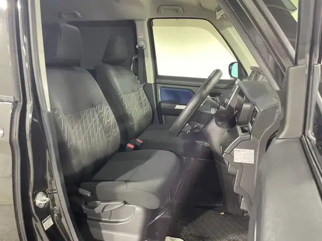 トヨタ ルーミー カスタムG－T 神奈川県 2018(平30)年 4.6万km ブラックマイカメタリック 社外7型ワイドSDナビゲーション【AVIC-CL901】/AM FM BT MSV フルセグ USB/バックカメラ/両側パワースライドドア/リアロールシェード/社外前方ドライブレコーダー/ETC2.0/クルーズコントロール/純正フロントリップ/リアスポイラー/車線逸脱防止機能/TRC/PCS/アイドリングストップ/LEDヘッドライト/フォグランプ/電装格納ミラー/スマートキー