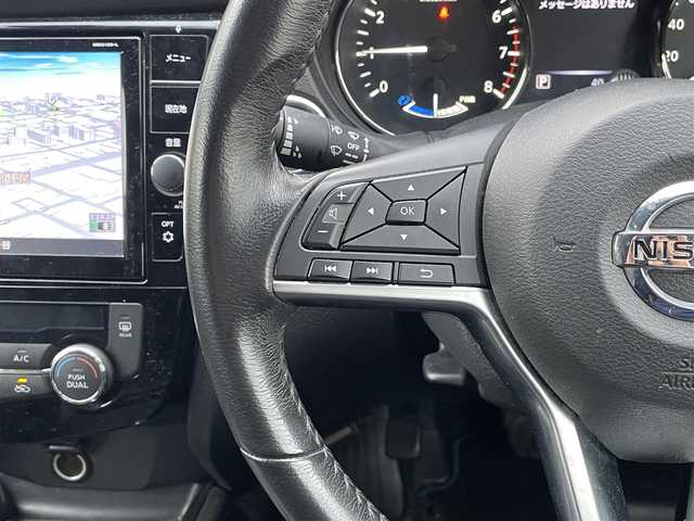 日産 エクストレイル ハイブリッド 20X 埼玉県 2018(平30)年 13.8万km ブリリアントホワイトパール (株)IDOMが運営する【じしゃロン鳩ヶ谷店】の自社ローン専用車両になりますこちらは現金またはオートローンご利用時の価格です。自社ローンご希望の方は別途その旨お申付け下さい/プッシュスタート/インテリジェントキー/エマーションブレーキ/前後ソナー/純正ＳＤナビ/　(CD/DVD/ブルーレイD/USB/AUX/Bluetooth接続)/フルセグＴＶ/バックカメラ/ＥＴＣ/前後ドライブレコーダー/電動リアゲート/ＬＥＤヘッドライト