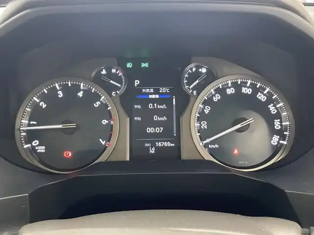 トヨタ ランドクルーザー プラド TX Lパッケージ 愛知県 2022(令4)年 1.7万km ホワイトパールクリスタルシャイン 社外９型ナビ　フルセグＴＶ　バックカメラ　ムーンルーフ　ベージュレザーシート　７人乗　純正エアロ　ブラックルーフレール　シートヒーター　エアシート　純正アルミ　サイドステップ　衝突軽減　ＬＥＤ　禁煙車