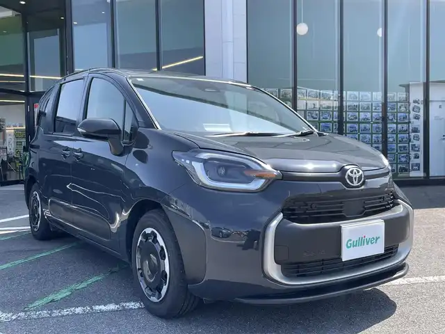 トヨタ シエンタ ハイブリッド Z 長崎県 2023(令5)年 1万km ダークグレー ワンオーナー/純正１０．５ナビ/（フルセグ・BT・Miracast・USB)/ＡＣ１００V/ＥＴＣ２．０/7人乗り/ドライブレコーダー前後/スペアキー/トヨタセーフティセンス/ブラインドスポットモニター/レーンキープアシスト/レーダークルーズコントロール/バックカメラ/クリアランスソナー/オートライト/LEDヘッドライト/ステアリングスイッチ