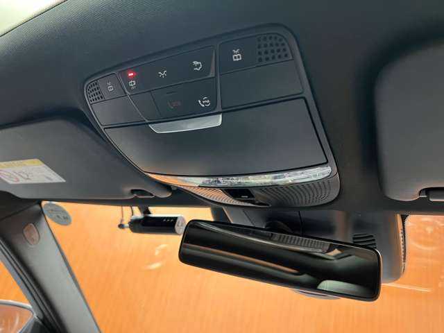 メルセデス・ベンツ Ｃ２２０ｄ アバンギャルド　AMGライン 千葉県 2018(平30)年 5.2万km カバンサイトブルー レザーエクスクルーシブＰＫＧ　/パノラマＳＲ　/純正ナビ　/バックカメラ　/ＡＣＣ　/ＨＵＤ　/シートヒーター　/パワーシート　/ＬＥＤヘッドライト　/ハイビームアシスト　/電動リアゲート　/Ｂｕｒｍｅｓｔｅｒ