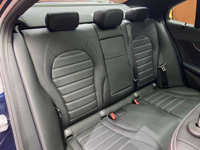 メルセデス・ベンツ Ｃ２２０ｄ アバンギャルド　AMGライン 千葉県 2018(平30)年 5.2万km カバンサイトブルー レザーエクスクルーシブＰＫＧ　/パノラマＳＲ　/純正ナビ　/バックカメラ　/ＡＣＣ　/ＨＵＤ　/シートヒーター　/パワーシート　/ＬＥＤヘッドライト　/ハイビームアシスト　/電動リアゲート　/Ｂｕｒｍｅｓｔｅｒ